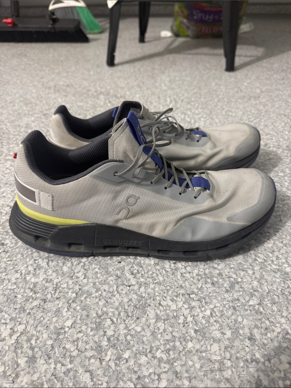 On Running Men's Light Gray Athletic Sneakers with Black and Yellow Accents